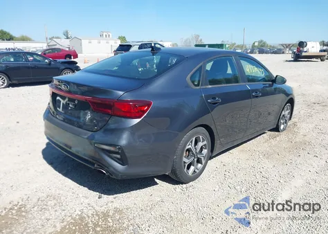 2019 Kia Forte Lxs z USA, uszkodzony, nr VIN 3KPF24AD9KE073522